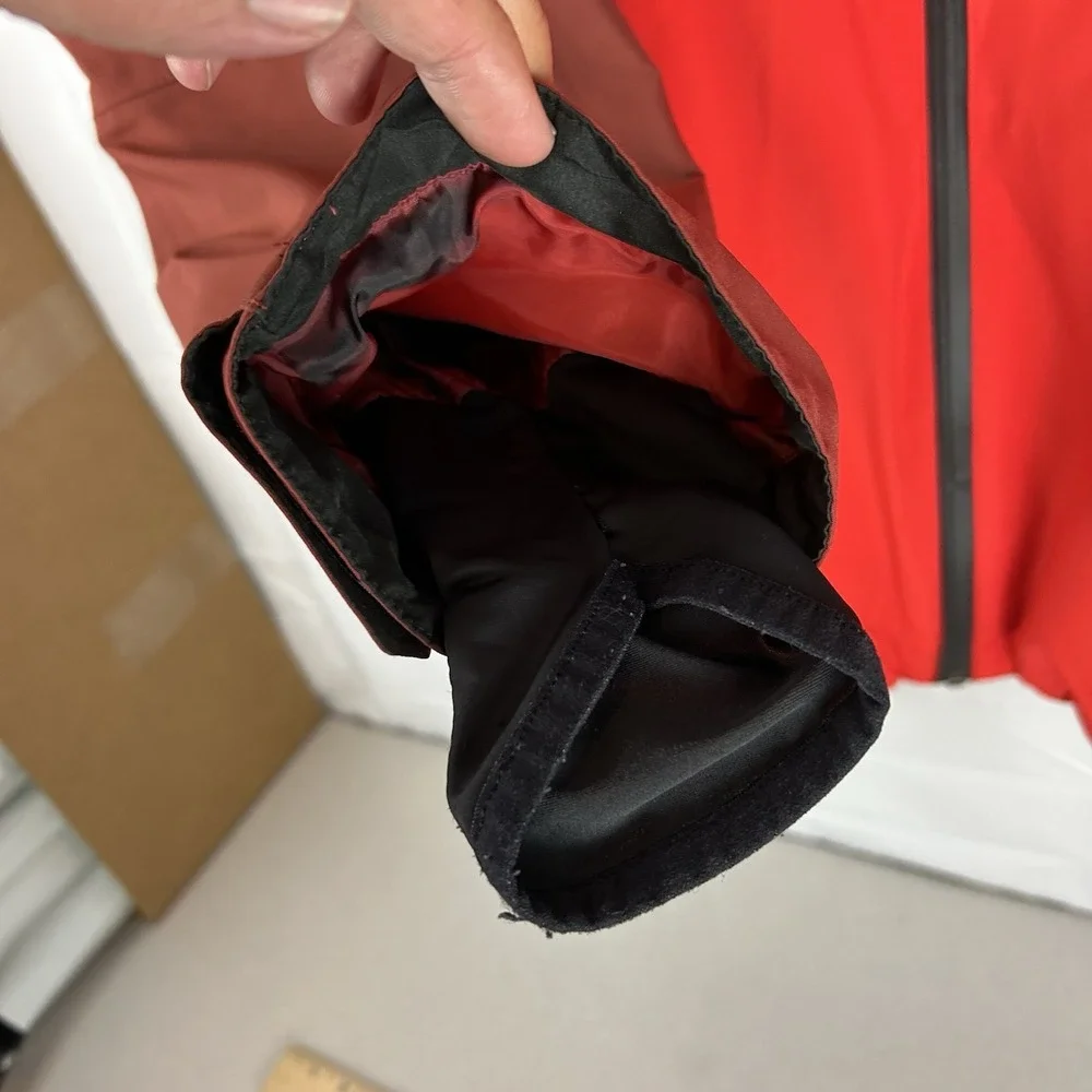 Armada Vector Series Gore-Tex Snow Jacket‎ Size Medium Recco Technology Red